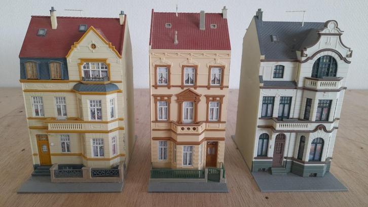 KIBRI H0 STADHUIZEN (STAD BONN SERIE), Hobby en Vrije tijd, Modeltreinen | H0, Zo goed als nieuw, Brug, Tunnel of Gebouw, Gelijkstroom of Wisselstroom