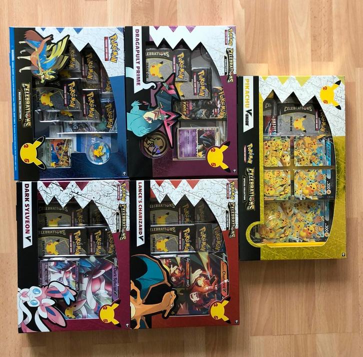 Pokemon 25th Anniversary Bulk Collection Set Box Celebration, Hobby en Vrije tijd, Verzamelkaartspellen | Pokémon, Nieuw, Boosterbox