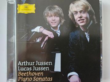 Beethoven - Piano Sonates 5 8 13 14 - Arthur & Lucas Jussen beschikbaar voor biedingen