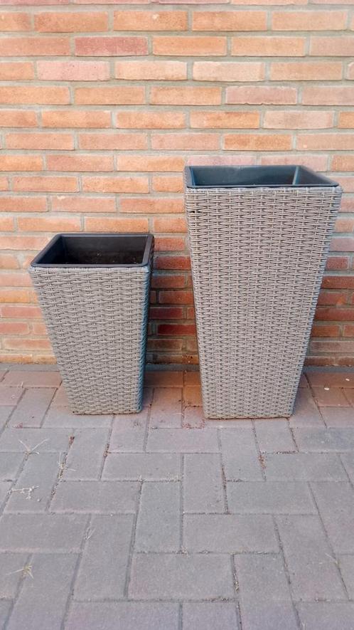 Grijze plantenbakken van polyrotan, Tuin en Terras, Bloembakken en Plantenbakken, Zo goed als nieuw, Minder dan 60 cm, Ophalen