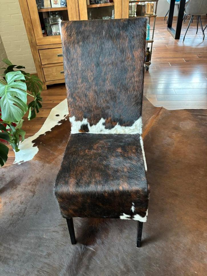 Koeienhuid Eetkamerstoel - Tricolor, Zo Goed Als Nieuw, Huis en Inrichting, Stoelen, Zo goed als nieuw, Eén, Leer, Bruin, Ophalen