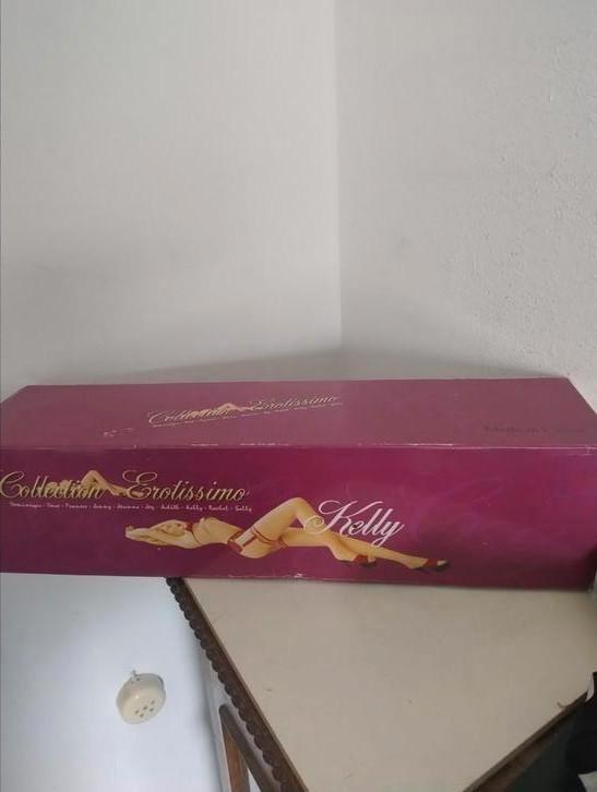 🔴Pin-up girl Kelly Collection Erotissimo 46 cm lang in doos, Verzamelen, Beelden en Beeldjes, Zo goed als nieuw, Dier, Ophalen of Verzenden