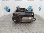 TESLA MODEL X 75D Base  [AIR_RIDE_COMPRESSOR] 049138187C 201, Ophalen of Verzenden, Gebruikt, Stiba lid