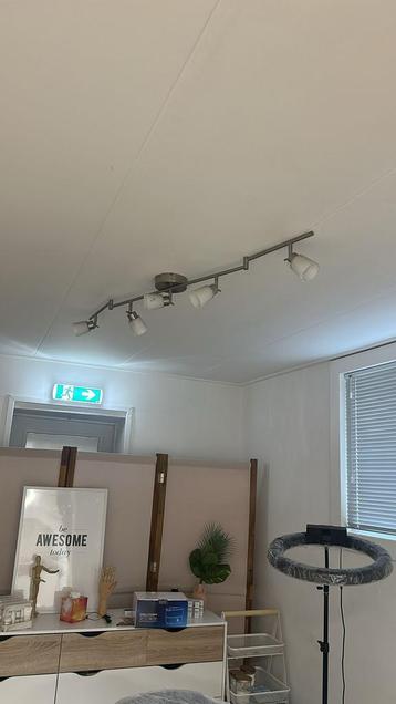 Led lampjes beschikbaar voor biedingen
