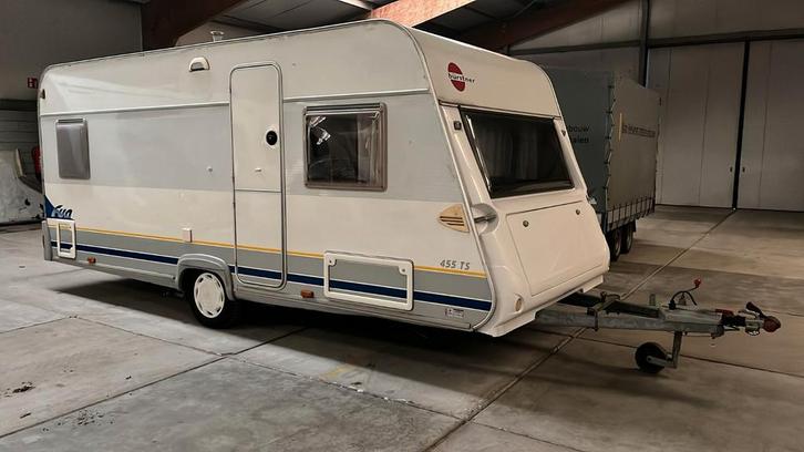 Bürstner 455 TS, Caravans en Kamperen, Caravans, Particulier, tot en met 4, 750 - 1000 kg, Rondzit, Bürstner, Disselslot, Fietsenrek