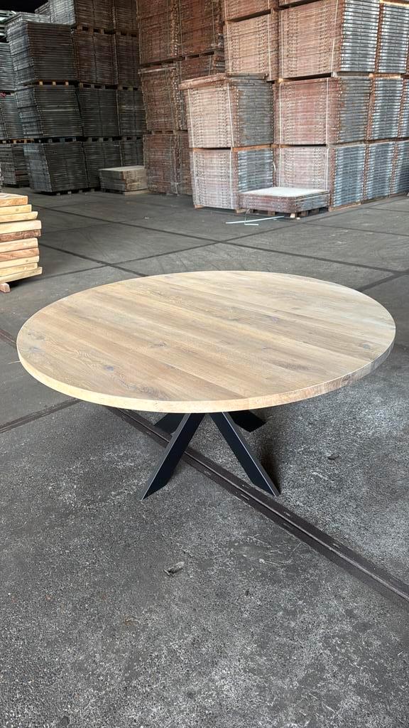 Massieve ronde eiken eettafel, Huis en Inrichting, Tafels | Eettafels, Zo goed als nieuw, 150 tot 200 cm, 150 tot 200 cm, Vijf personen of meer