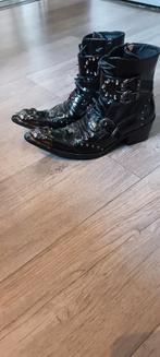 Laarzen unisex 40 lak. Zeer zeldzaam apart., Ophalen of Verzenden, Zo goed als nieuw, Zwart, Hoge laarzen