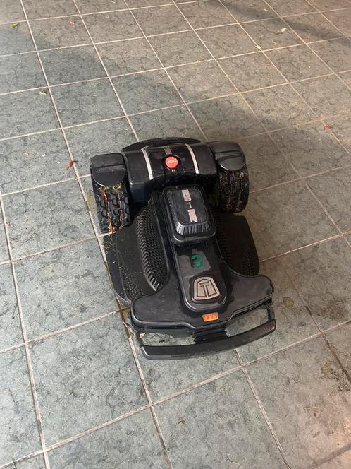 Ambrogio lx6 robot maaier! 6000m2, Tuin en Terras, Grasmaaiers, Gebruikt, Minder dan 30 cm, Cirkelmaaier, Ophalen of Verzenden