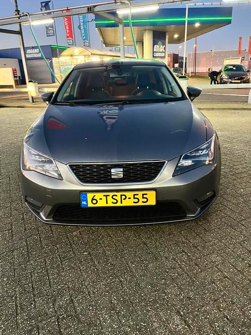 Seat Leon 1.6 TDI 77KW/105PK Dsg-7 2014 Grijs, Auto's, Seat, Particulier, Leon, ABS, Adaptive Cruise Control, Airbags, Airconditioning