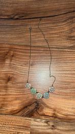 Mooie bloemen ketting, Sieraden, Tassen en Uiterlijk, Ophalen of Verzenden, Zo goed als nieuw