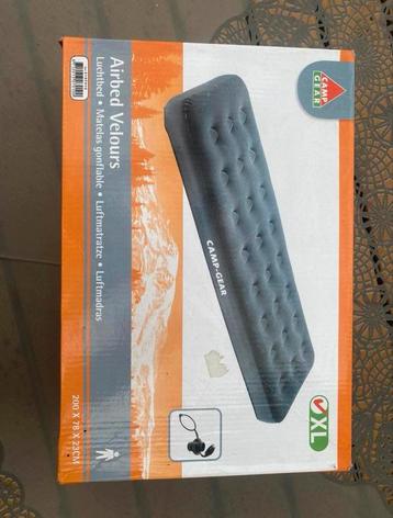 CampGear velours luchtbed - 1-persoons nieuw in doos beschikbaar voor biedingen