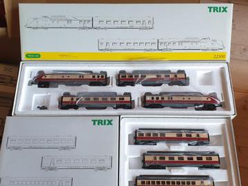 Trix H0 22100 VT 11.5 TEE + 23353 7 delig DCC  OVP ook Roco beschikbaar voor biedingen