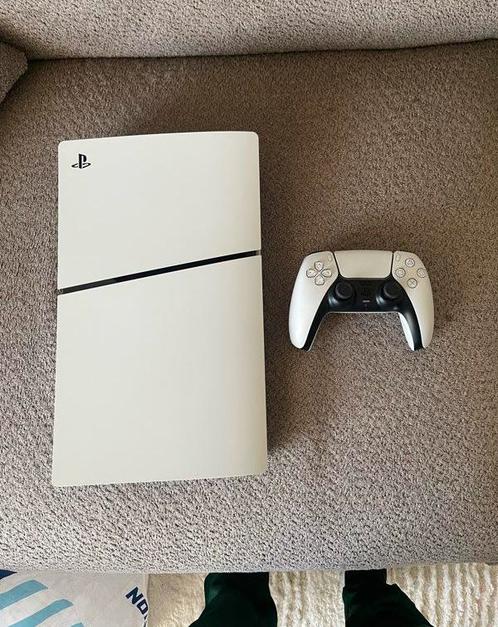 PS5 Digital Slim 1TB ZGAN + Garantie & Originele Kabels, Spelcomputers en Games, Spelcomputers | Sony PlayStation 5, Zo goed als nieuw