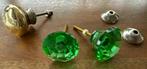 Kastdeur knoppen, 2 van groen glas en 1 messing exemplaar, Ophalen of Verzenden