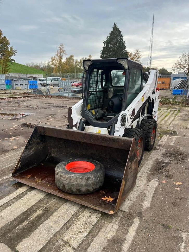 Bobcat S590 schranklader (bj 2015), Zakelijke goederen, Machines en Bouw | Kranen en Graafmachines, Wiellader of Shovel