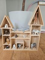 Schleich dieren met houten huisje, Ophalen of Verzenden, Zo goed als nieuw