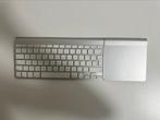 Apple toetsenbord met trackpad, Computers en Software, Toetsenborden, Multimediatoetsen, Nieuw, Ophalen of Verzenden, Draadloos