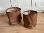 Leren bloempotten, Rond, Ophalen of Verzenden, Zo goed als nieuw, Minder dan 25 cm