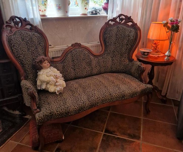 Antieke Vlinderbank - 130cm, Antiek en Kunst, Antiek | Meubels | Stoelen en Banken, Ophalen