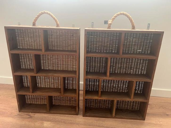 Rivièra Maison Rustieke Rotan Box Collector, Huis en Inrichting, Woonaccessoires | Wandplanken en Boekenplanken, Zo goed als nieuw