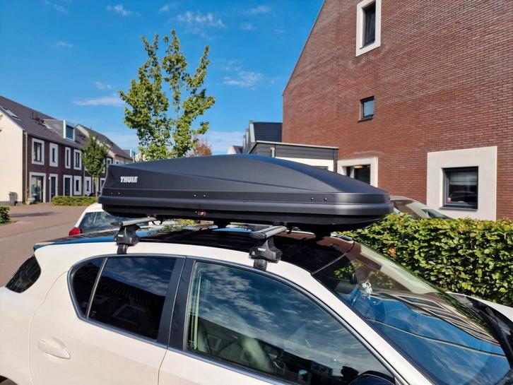 Dakkoffer/skibox te huur: Thule motion of touring 410-420L, Auto diversen, Dakkoffers, Zo goed als nieuw, Ophalen