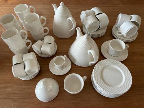 Pagnossin Treviso compleet servies, Huis en Inrichting, Keuken | Servies, Zo goed als nieuw, Compleet servies, Effen, Aardewerk