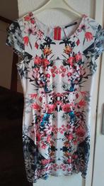 Mooie jurk maat 38, Kleding | Dames, Jurken, Maat 38/40 (M), Overige kleuren, Ophalen of Verzenden, Knielengte