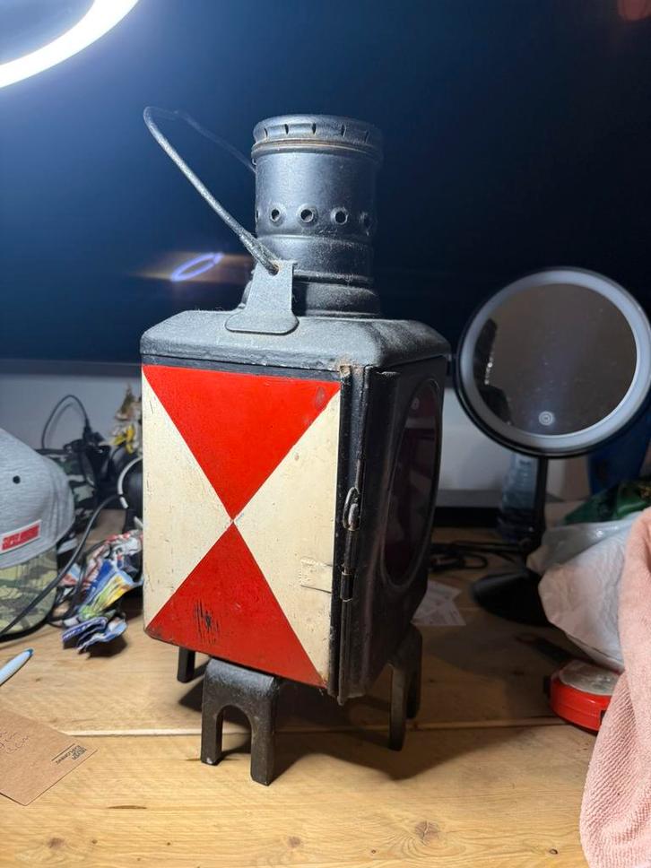 Trein antieke lantaarn seinlamp petroleumlamp., Antiek en Kunst, Antiek | Lampen, Ophalen of Verzenden