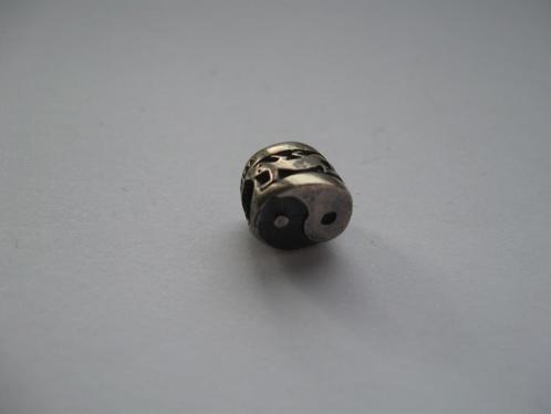 TROLLBEADS trollbead zilver retired YINYANG, Sieraden, Tassen en Uiterlijk, Bedels, Zo goed als nieuw, Trollbeads, Zilver, 1 bedel
