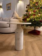 Stijlvolle marmeren bijzettafel, Huis en Inrichting, Overige materialen, Minder dan 55 cm, Rond, Zo goed als nieuw