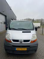 Renault Trafic 2006 1.9dci lang  rolstoel vervoer nieuwe APK, Auto's, Origineel Nederlands, Te koop, Zilver of Grijs, 4 stoelen