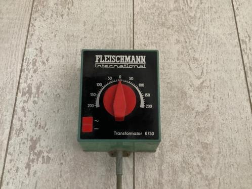 Fleischman FLM 6750 transormator, Hobby en Vrije tijd, Modeltreinen | H0, Zo goed als nieuw, Gelijkstroom, Fleischmann, Ophalen of Verzenden