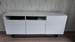 Wit dressoir 180 cm breed, merk Meubella, Ophalen, Met deur(en), 150 tot 200 cm, Zo goed als nieuw