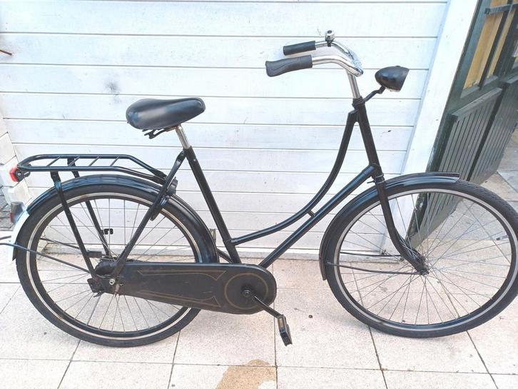 Mooie omafiets igst met slot en antilekbanden, Fietsen en Brommers, Fietsen | Dames | Damesfietsen, Gebruikt, Overige merken, 56 cm of meer