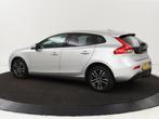Volvo V40 2.0 D2 Momentum | Automaat | Full LED | Harman/Kar, Auto's, Stof, Gebruikt, Euro 6, 4 cilinders