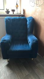Blauwe velourse oorstoel, Huis en Inrichting, Fauteuils, Ophalen of Verzenden, Gebruikt, 50 tot 75 cm