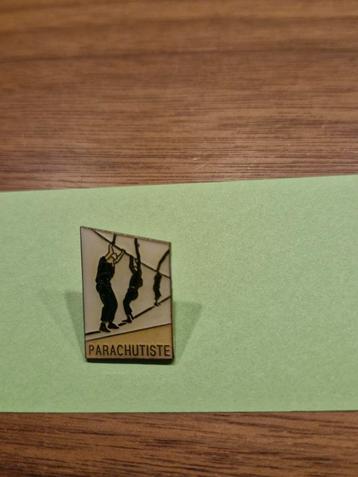 099 Parachutiste Speldje - Vintage Pin beschikbaar voor biedingen
