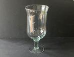 Glazen vaas op voet, Antiek en Kunst, Antiek | Glas en Kristal, Ophalen of Verzenden