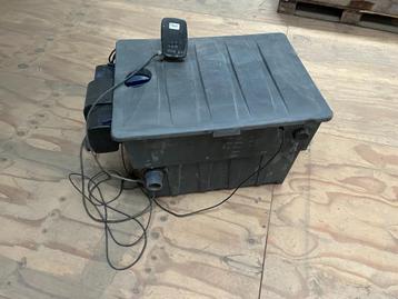 Vijverfilter Oase met Bitron 18C UV lamp beschikbaar voor biedingen