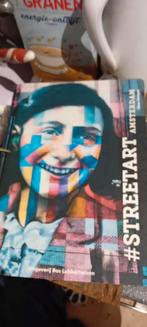 Peter Ernst Coolen - #Streetart Amsterdam, Fotografen, Peter Ernst Coolen; Kees Kamper, Ophalen of Verzenden, Zo goed als nieuw