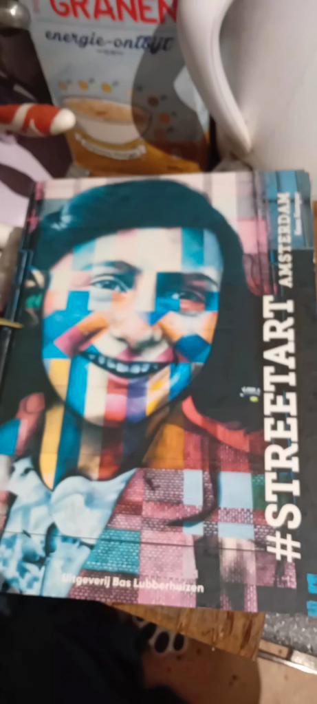 Peter Ernst Coolen - #Streetart Amsterdam, Boeken, Kunst en Cultuur | Fotografie en Design, Zo goed als nieuw, Fotografen, Ophalen of Verzenden