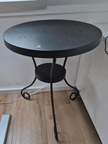 Ikea Noresund bijzettafel zwart 65 cm hoog, Doorsnede 49cm beschikbaar voor biedingen