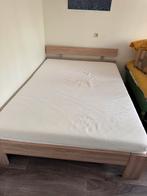 ÄKREHAMN foam mattress (140x200 cm) paired with a bed frame, Huis en Inrichting, Slaapkamer | Bedden, Tweepersoons, Zo goed als nieuw