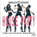 Turn up the bass - House Party - The Ultimate megamix 1+2, Ophalen of Verzenden, Zo goed als nieuw, Dance