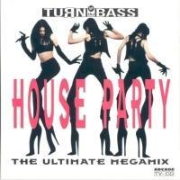 Turn up the bass - House Party - The Ultimate megamix 1+2, Cd's en Dvd's, Cd's | Verzamelalbums, Zo goed als nieuw, Dance, Ophalen of Verzenden