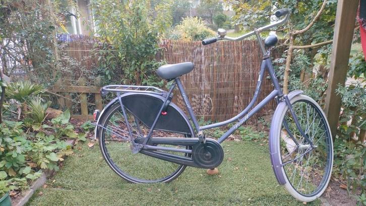 Lila oma fiets maat: dames 28 inch, Fietsen en Brommers, Fietsen | Dames | Omafietsen, Ophalen of Verzenden