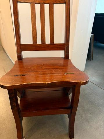 Bibliotheek trap / stoel beschikbaar voor biedingen