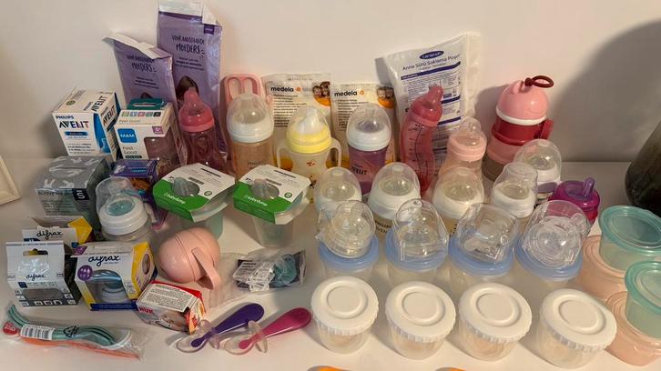 Grote hoeveelheid nieuwe flesjes, bakjes, spenen enz., Kinderen en Baby's, Babyvoeding en Toebehoren, Nieuw, Overige typen, Ophalen of Verzenden