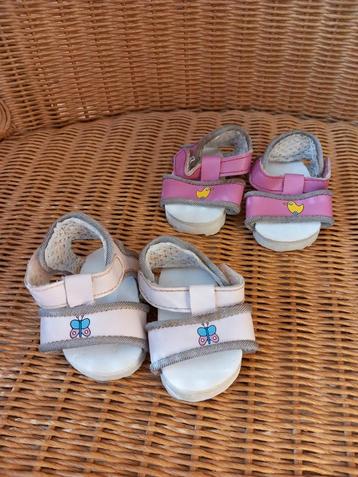 2 paar Baby Born sandalen beschikbaar voor biedingen