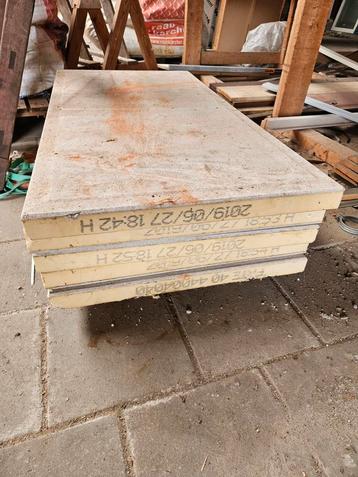 Muurisolatie met gips, 4 stuks beschikbaar voor biedingen